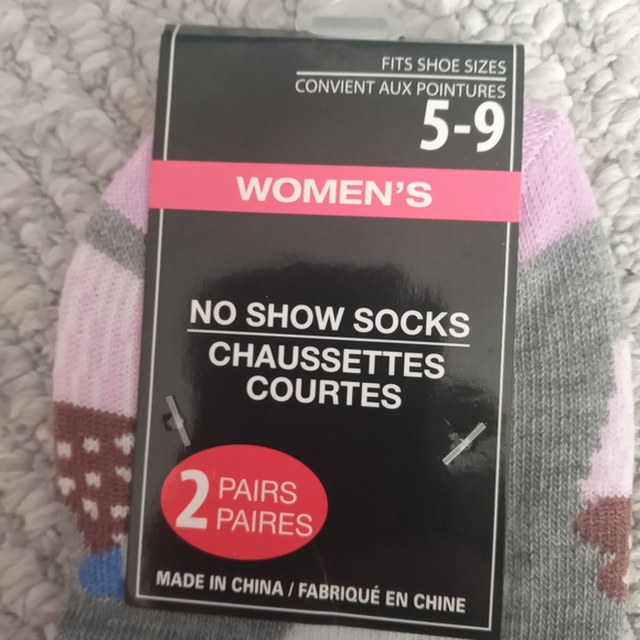 2 Pair Women’s Socks Sz 5-9 - Picture 3 of 4